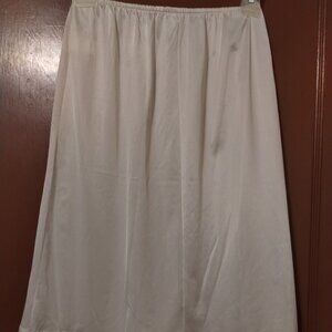 Vintage Sears Half Slip Small BEIGE/IVORY Antron Nylon 24 Inch Length Lace Trim
